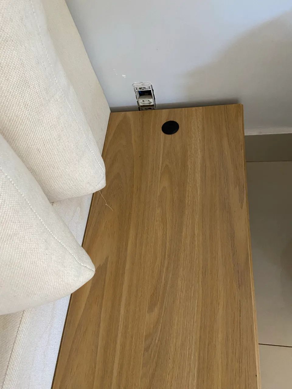 Vendo sofá com USB - Foto 4