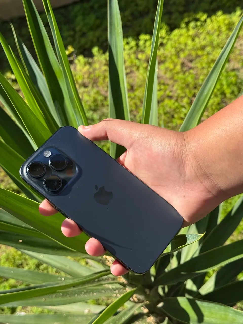 IPhone 15 pro 128 90% bateria  - Foto 2