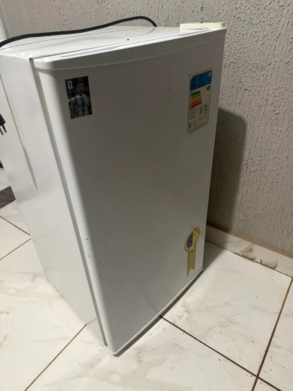 Frigobar midea 