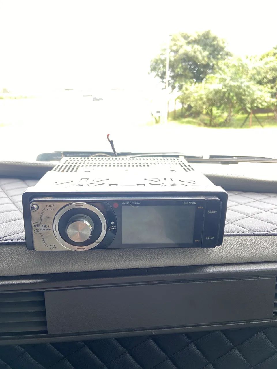 Rádio buster HBD 9210 av