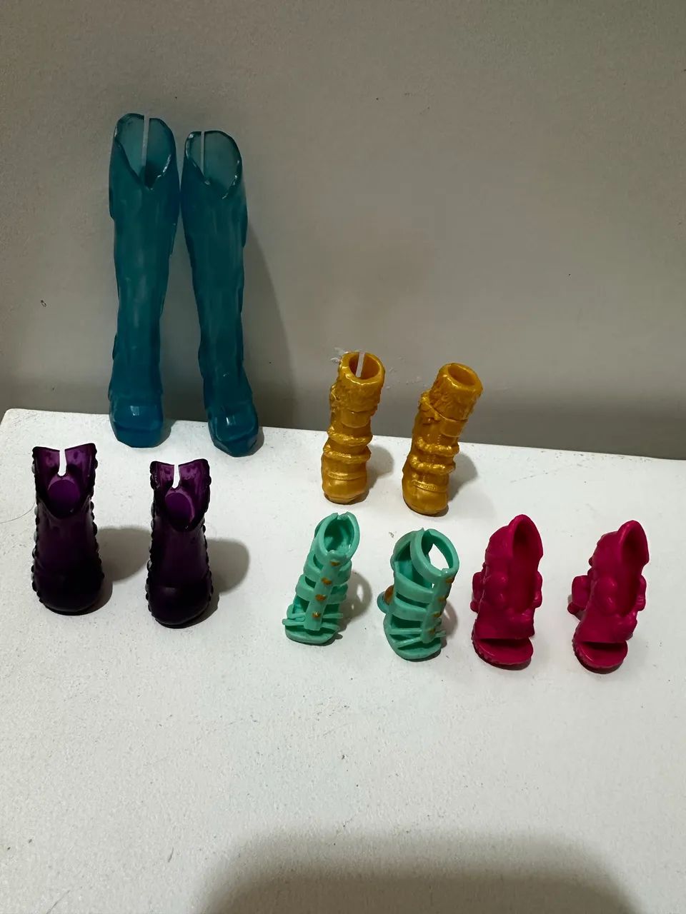 Sapatos de bonecas monster Hingh - Foto 2