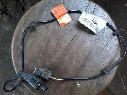 Sensor Abs Eixo Traseiro Esquerdo Ford Focus 2012 ... 6844