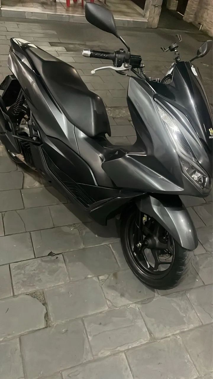 Pcx em ótimo estado 2024