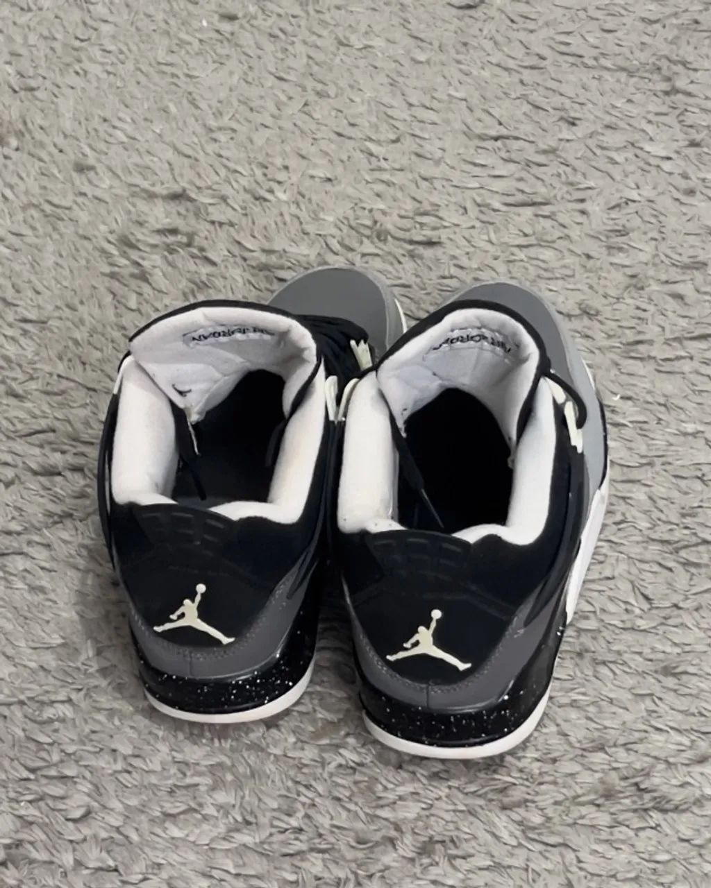 Air Jordan 4 Preto e Cinza - Foto 5