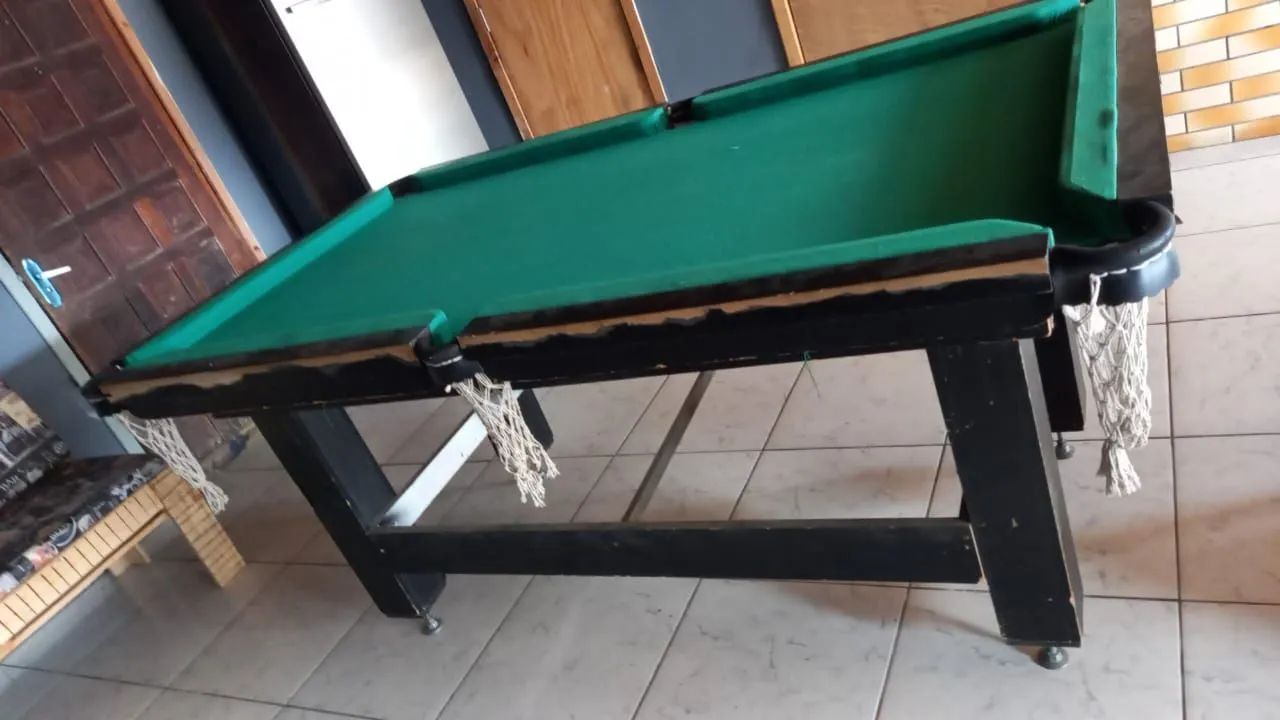 MESA DE SINUCA/BILHAR + ACESSÓRIOS 