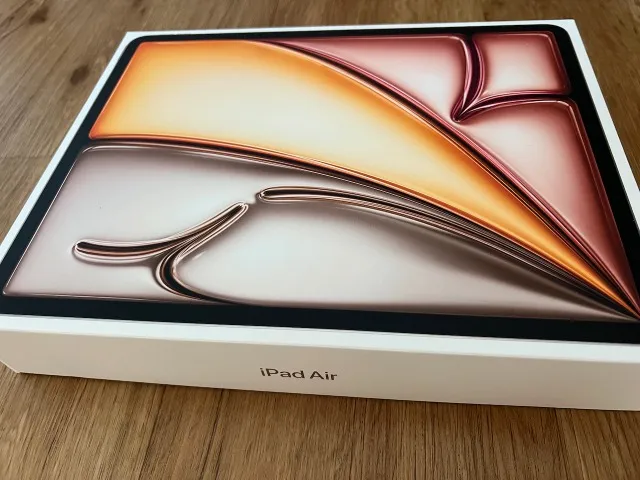 iPad Air 13 polegadas M3 128GB + Apple pencil PRO + 2 cases +