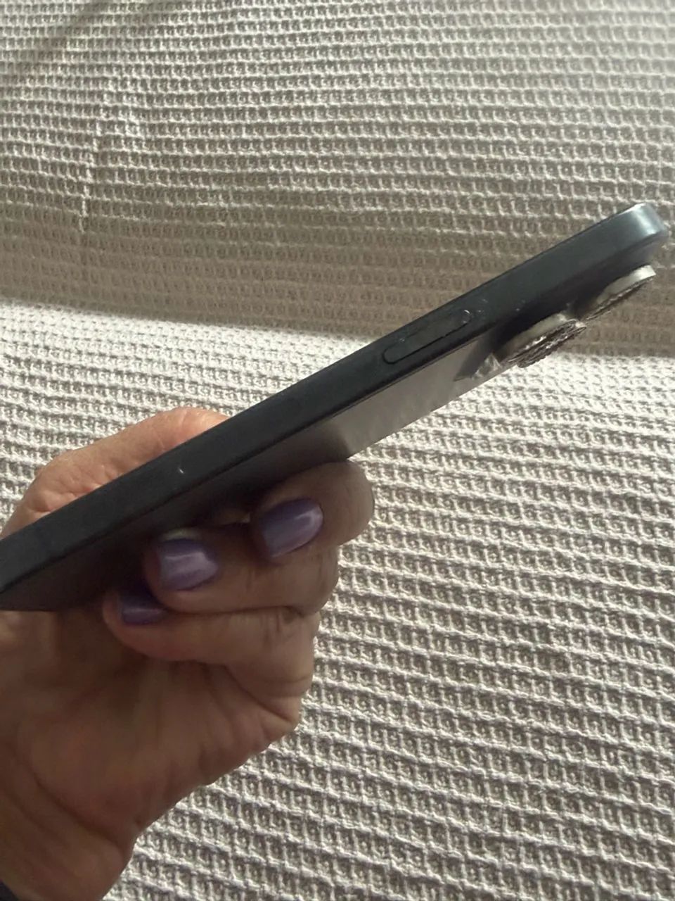 Vendo iPhone 15 pro usado em excelente estado - Foto 4