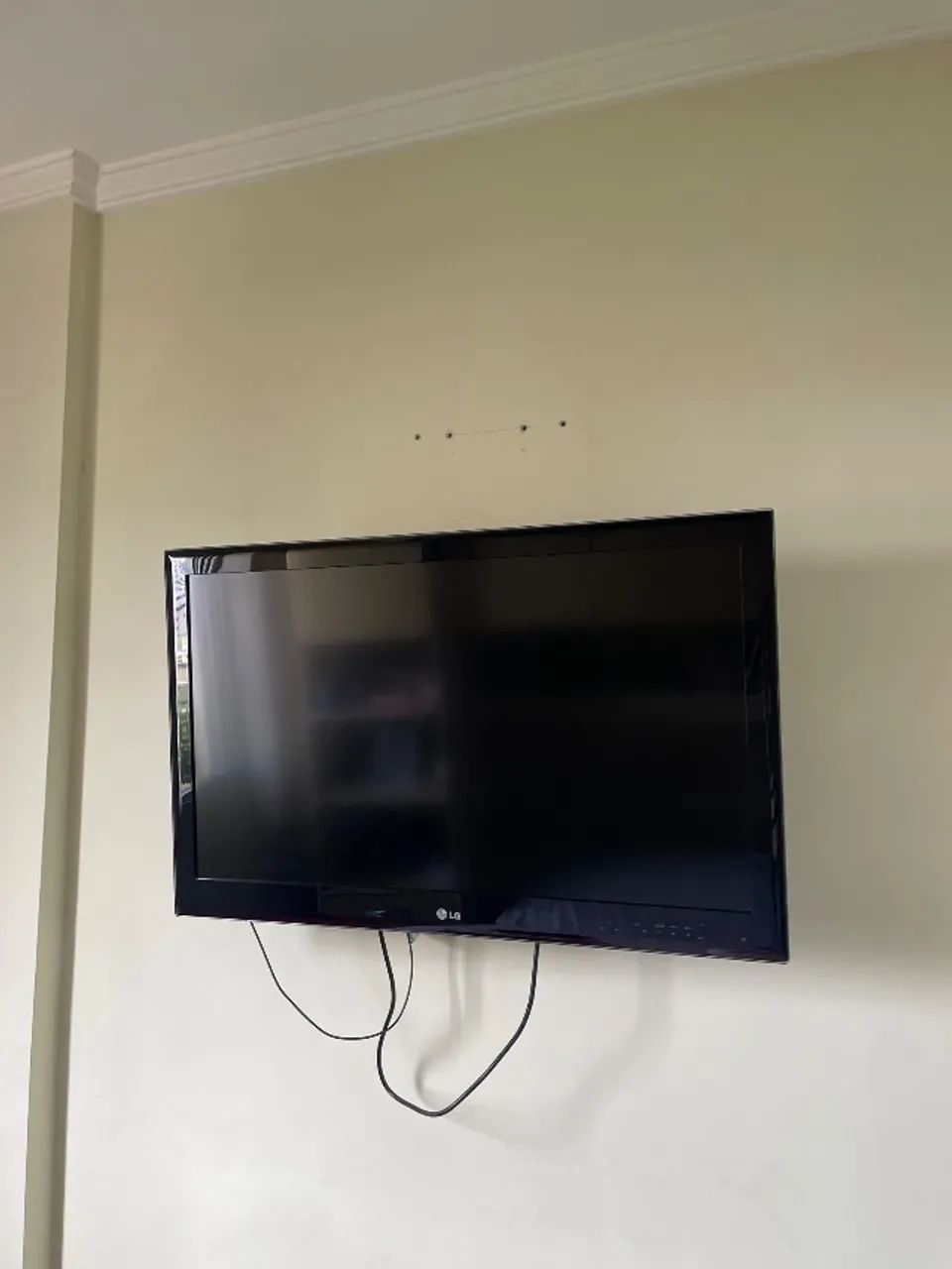 TV LG SMART 37? COM SUPORTE RETRATIL