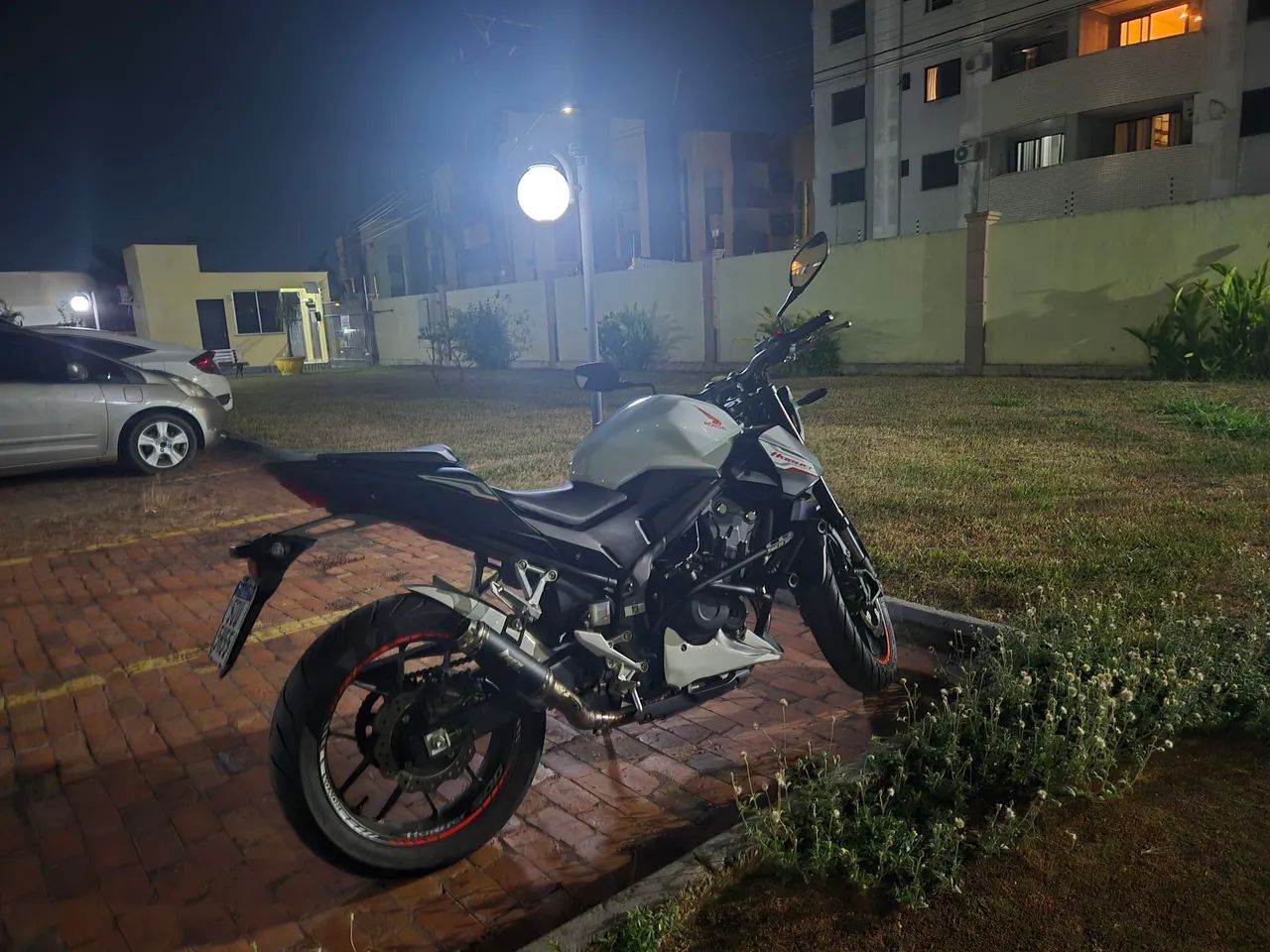 Hornet 500