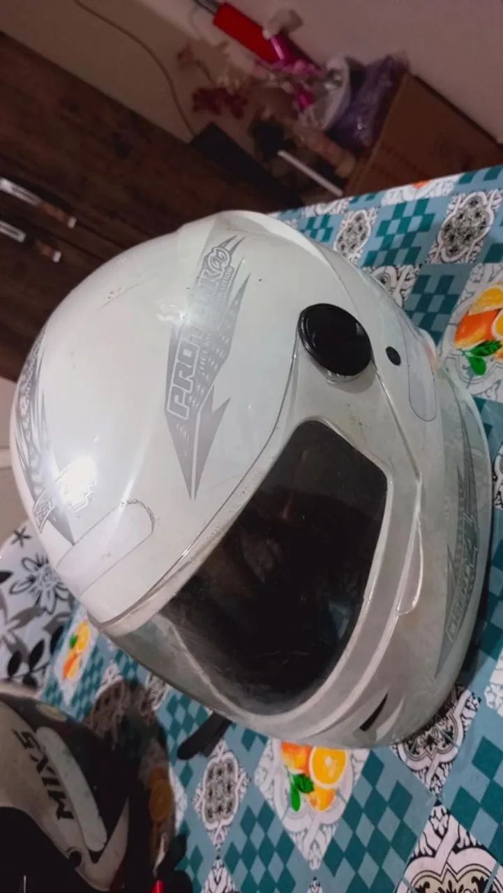 Capacete