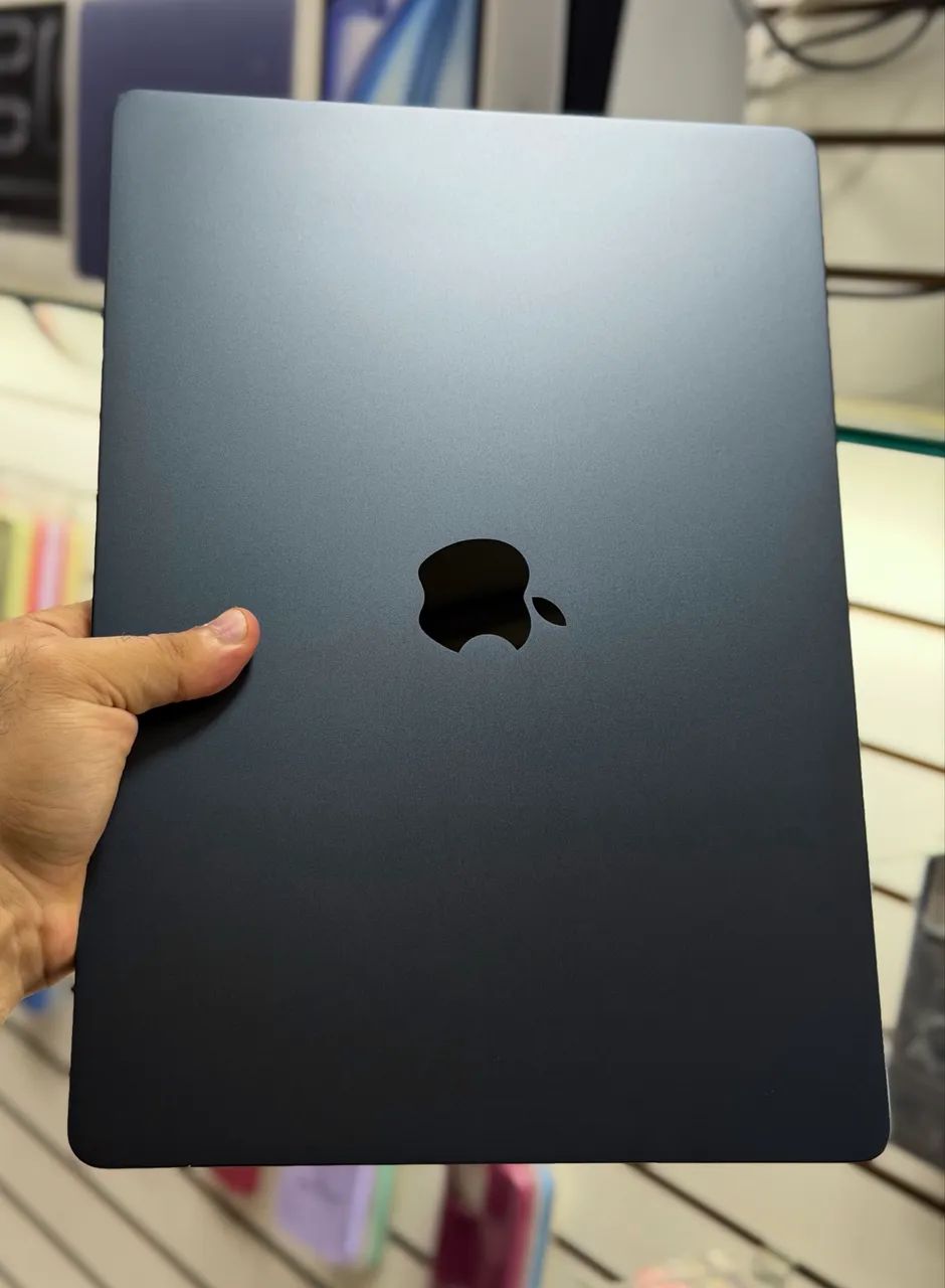 Macbook air 15 polegadas m3 16gb / 256gb LOJA FÍSICA saúde bateria