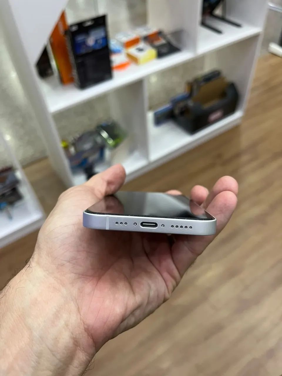 iPhone 16e - Foto 3