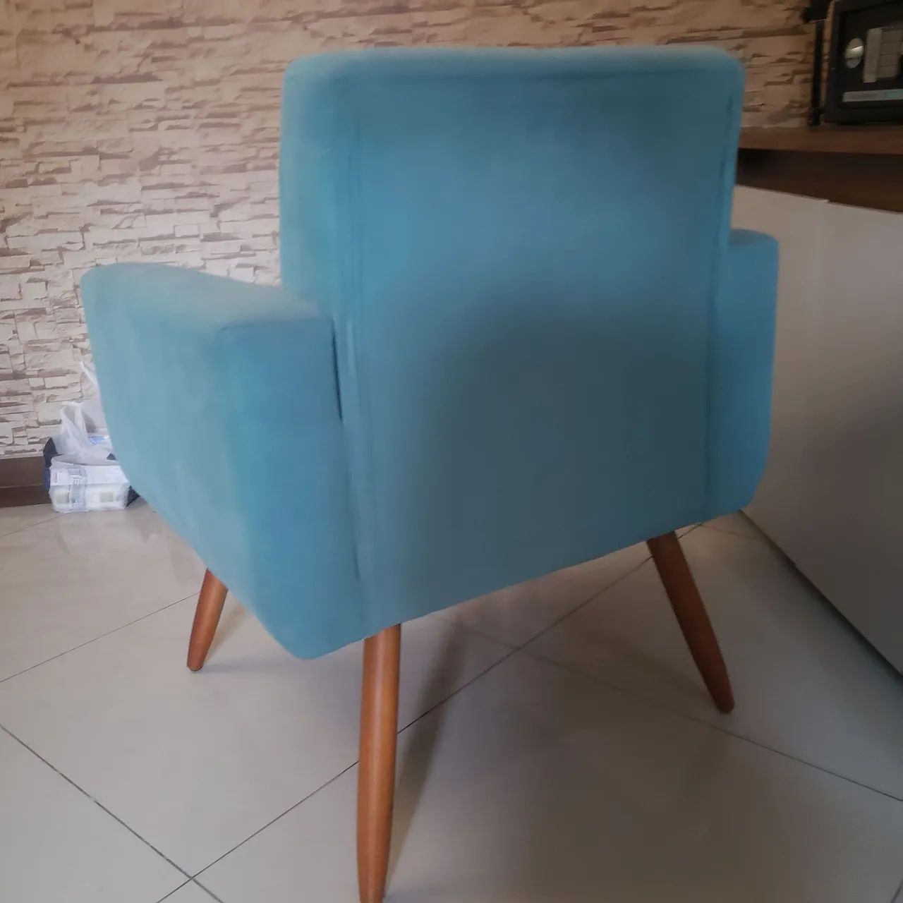 Poltrona Retro Azul Turquesa NOVA - Foto 2