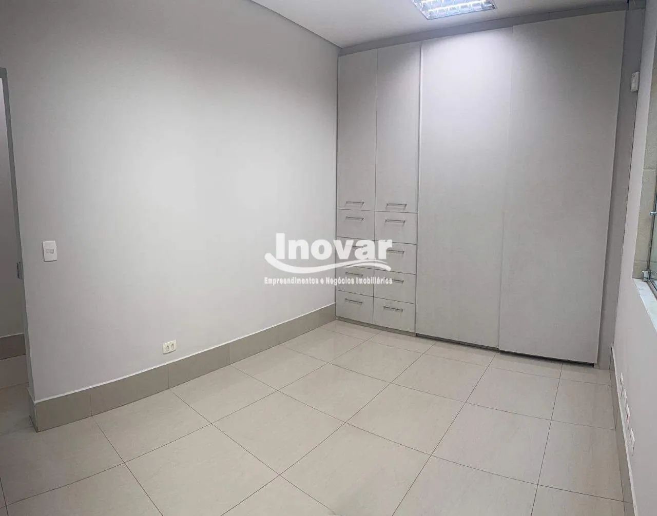 Prédio comercial em 3 pavimentos em ótima localização. - Foto 5