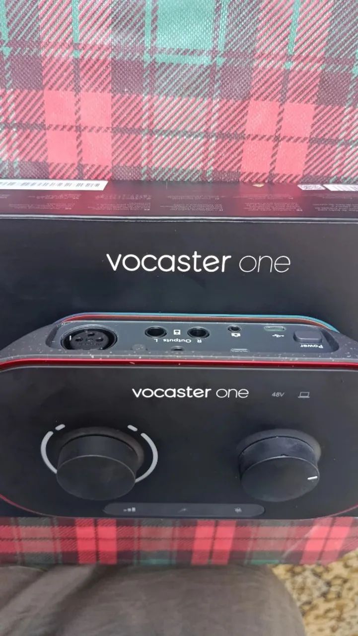 Interface de áudio Vocaster One Focusrite - Foto 3