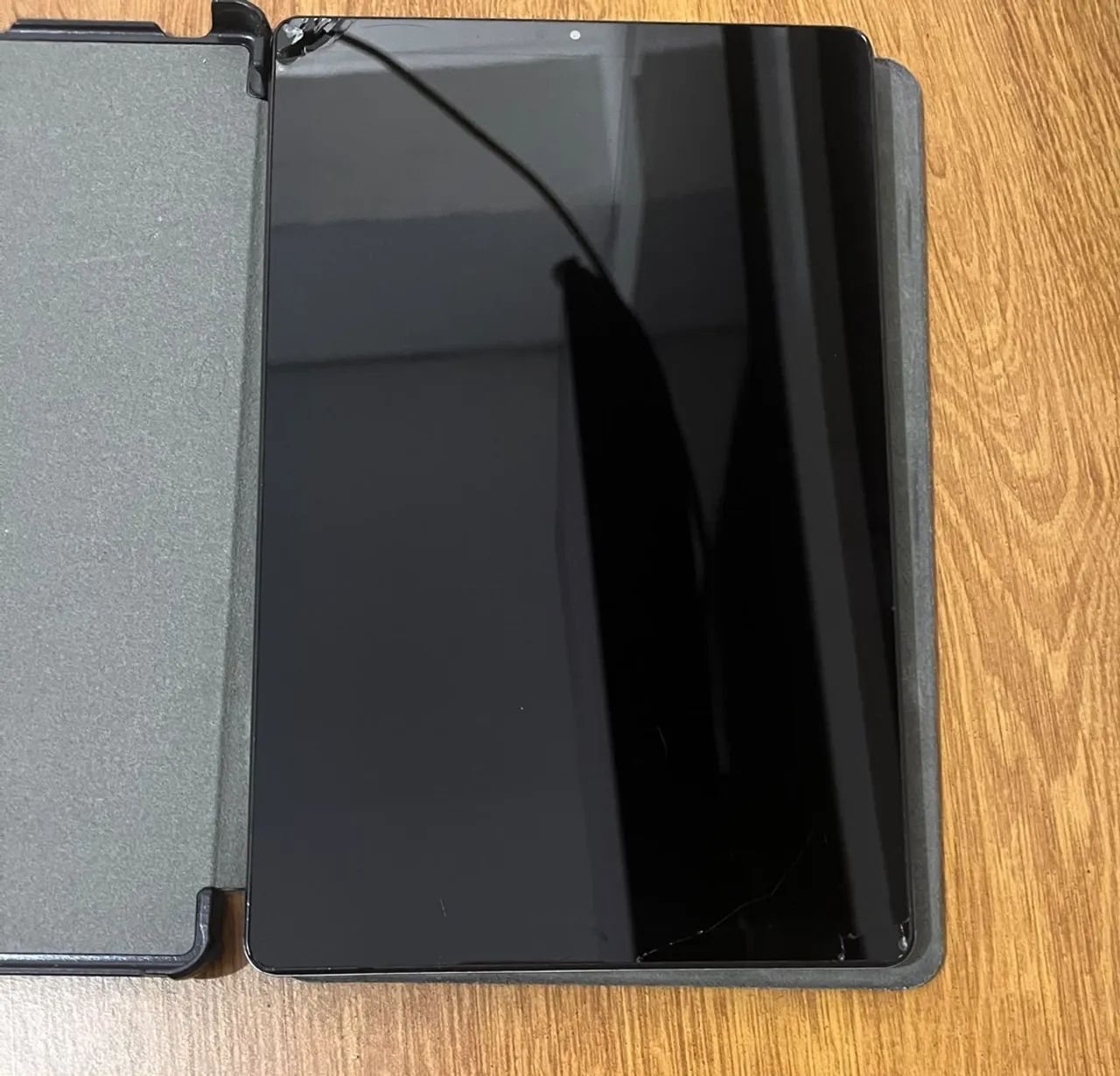 Vendo tablet Lenovo na cor cinza
