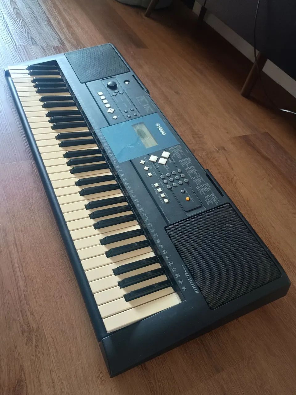 Teclado Yamaha PSR E333