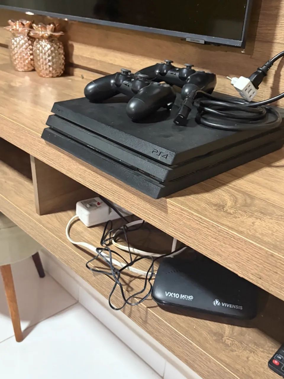 PS4 PRO DESBLOQUEADO - Foto 2