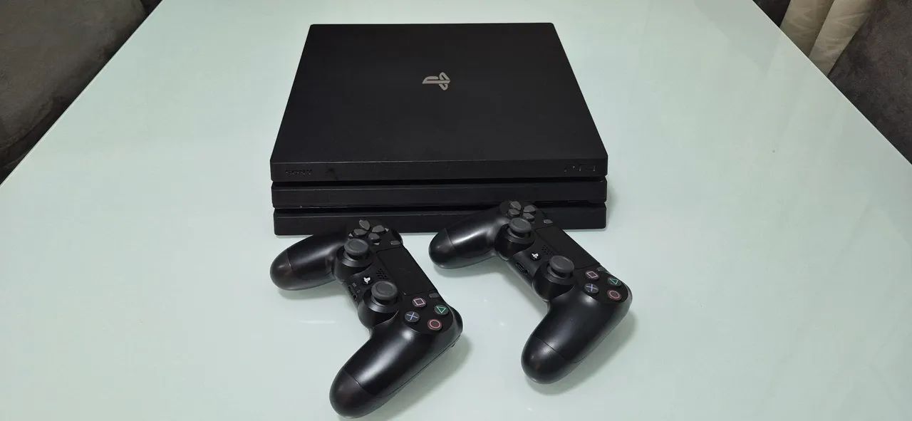 PS4 PRO 1TB - Foto 2