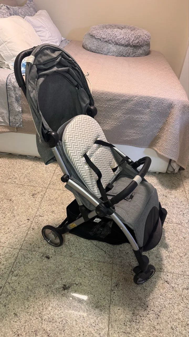 Carrinho Chicco Goody - Fechamento Automático com Uma Mão - Excelente Estado