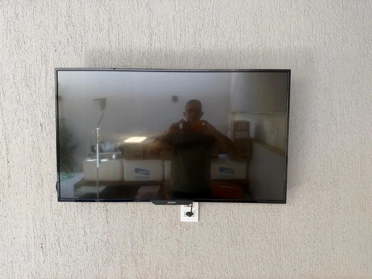 TV Philips 40 polegadas (não é smart)