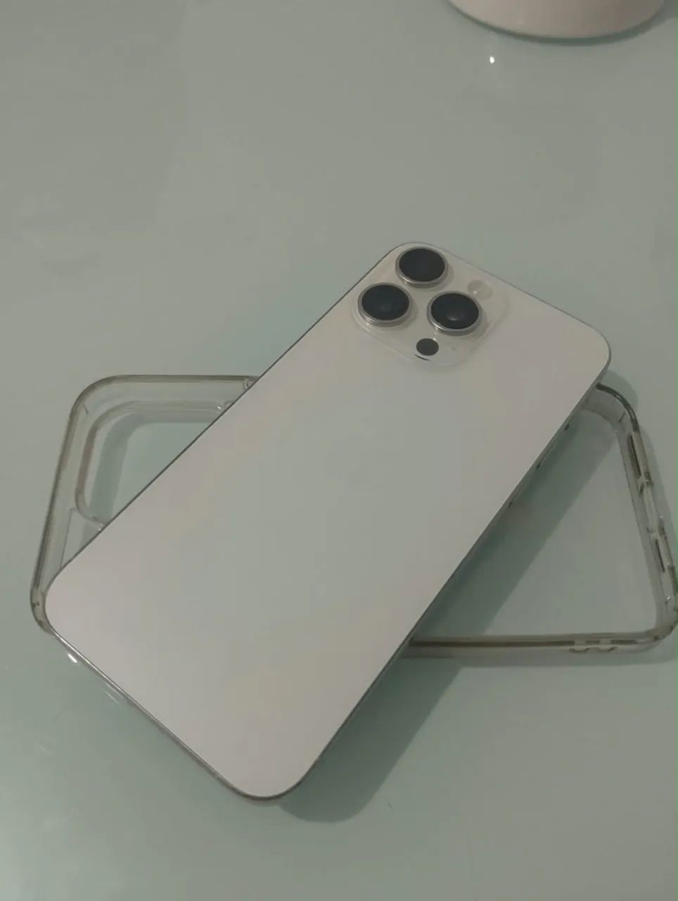 Vendo iPhone 15 pro max 1tb de memória.