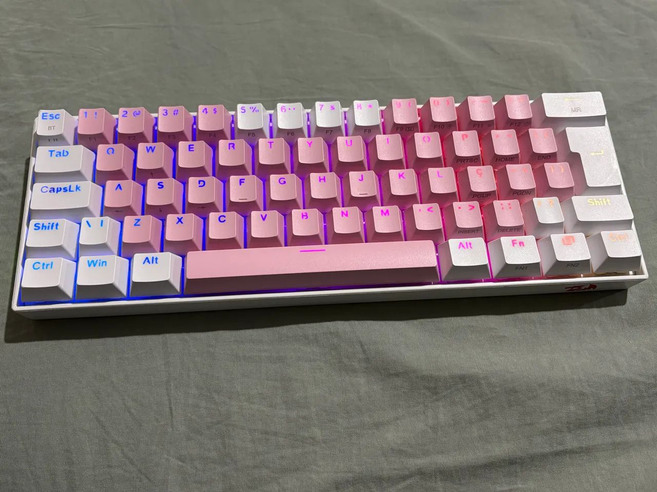 Teclado Redragon rosa Bluetooth  - Foto 4