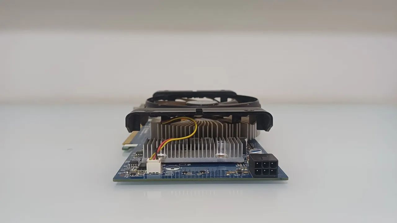 Placa de Video GTX 550TI  - Foto 4