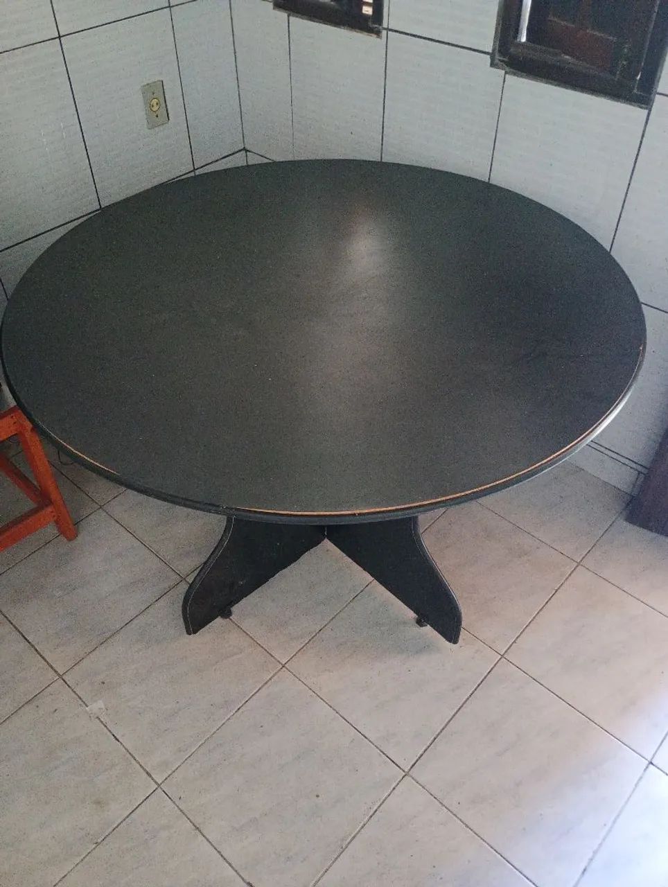 Mesa redonda excelente para qualquer ocasião  - Foto 3
