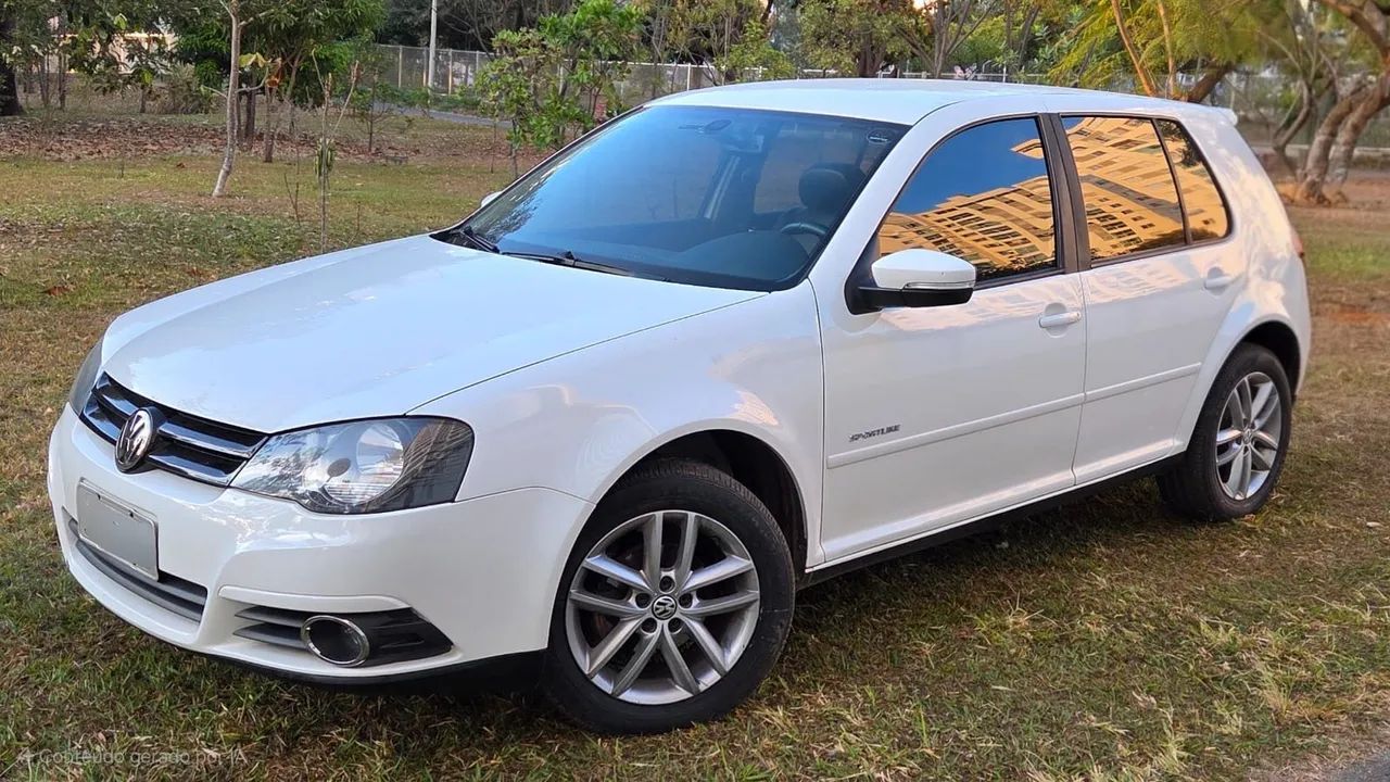 Volkswagen Golf Golf Sportline 1.6 Mi Total Flex 8V 4p 2013