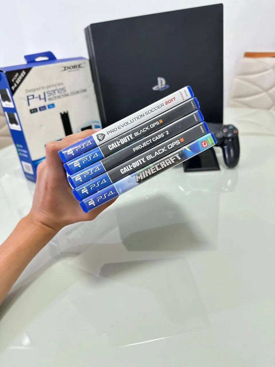Playstation4 Pro com Cooling Stand  - Foto 3