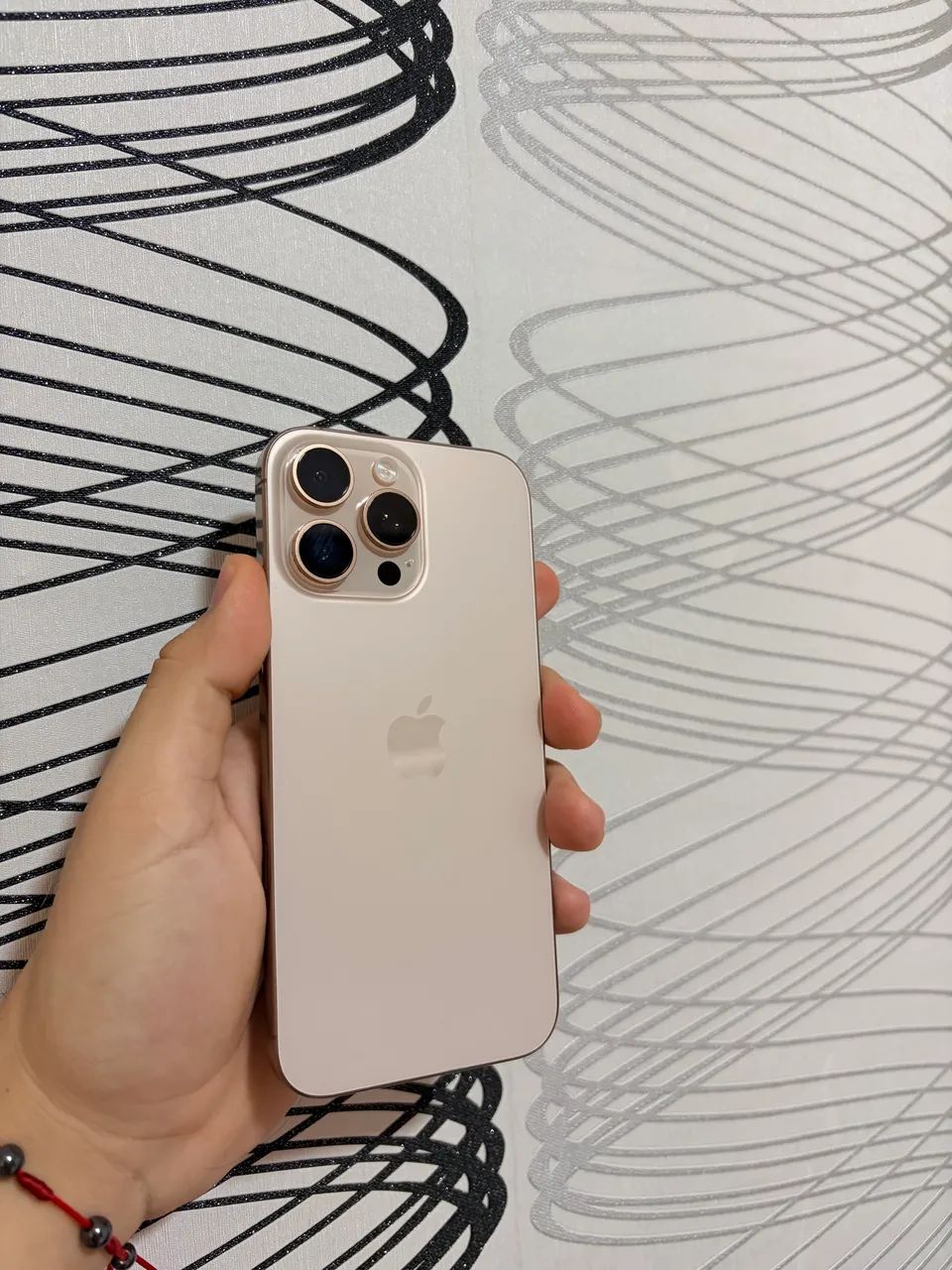 iPhone 16 pro Max 512gb bem conservado  - Foto 2