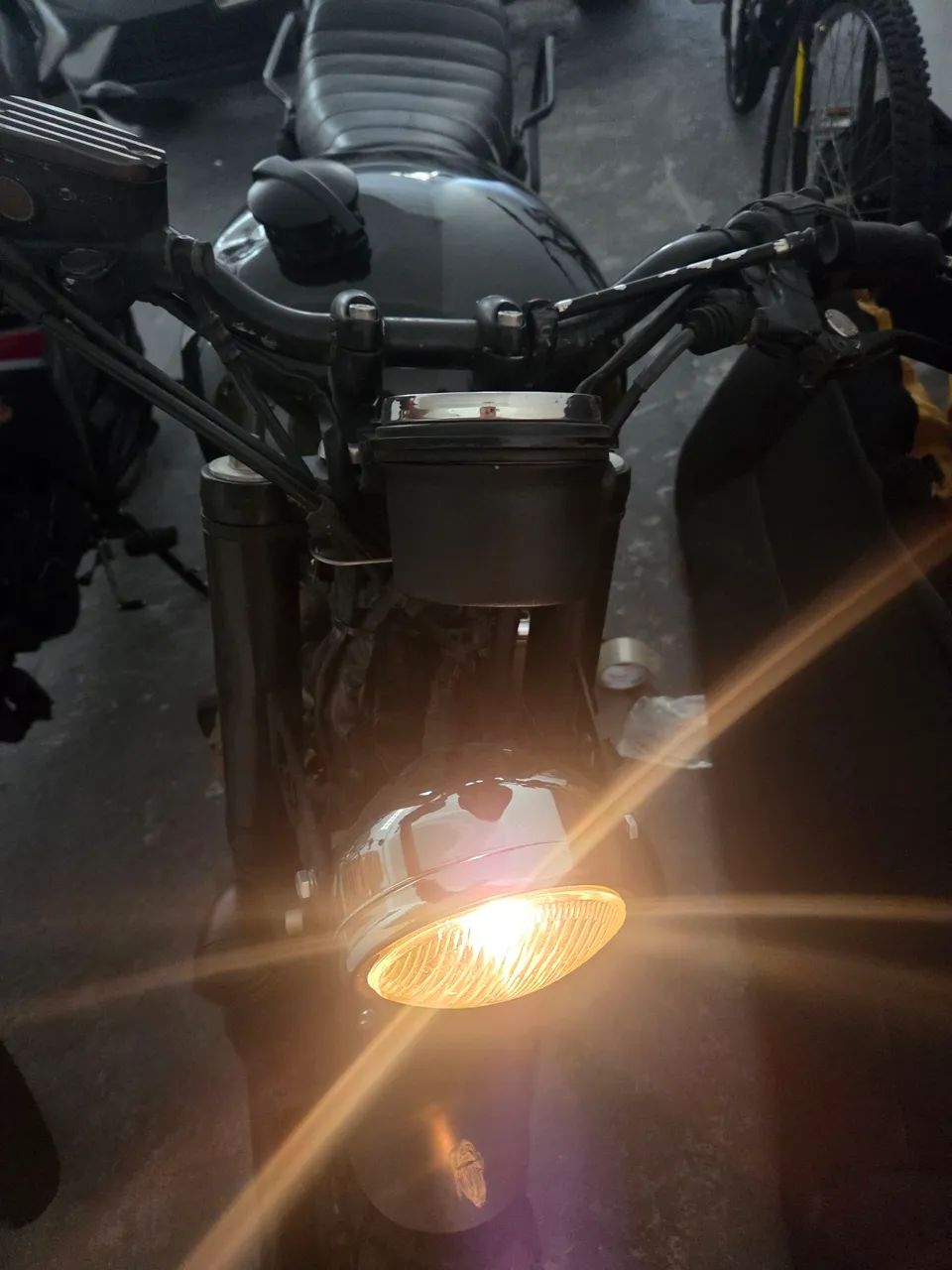 Triumph thucxon 900 cc 2014  - Foto 3