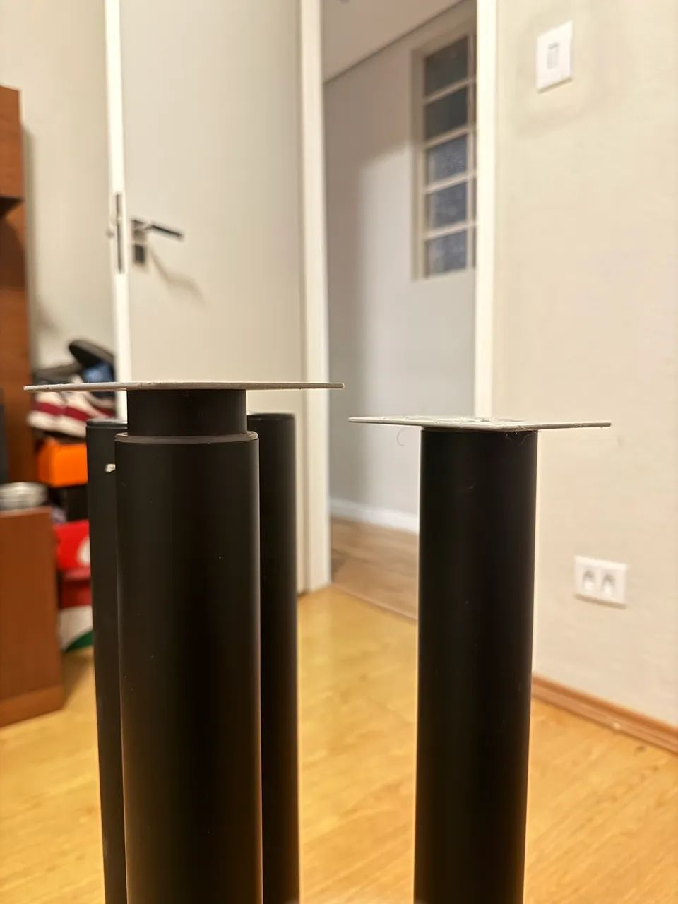 4 pés de mesa - Foto 2