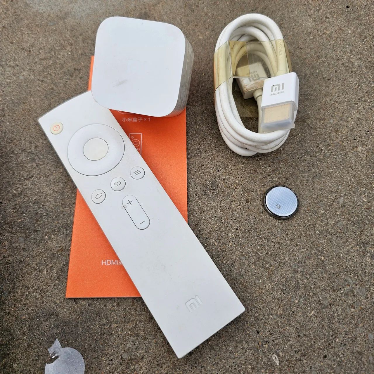 Xiaomi Mi TV Box Stick  Wi-Fi  Bluetooth mini  em CHINÊS 