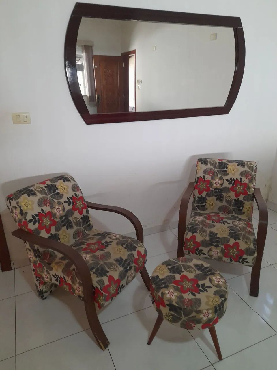 Poltronas com mesa - Foto 2