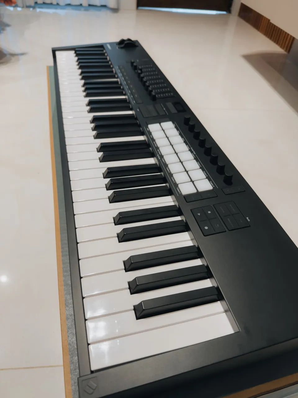 Novation LaunchKey MK4 - Foto 5