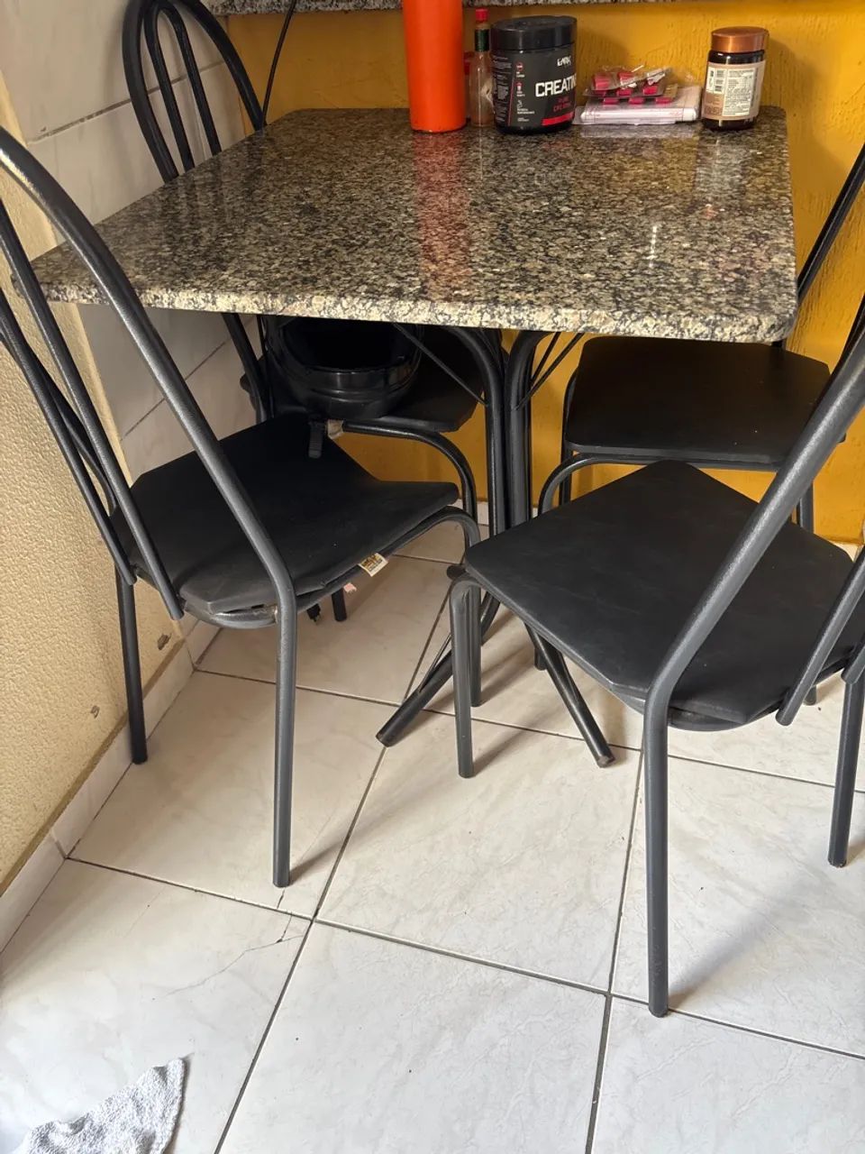 Mesa de mármore 4 cadeiras  - Foto 3