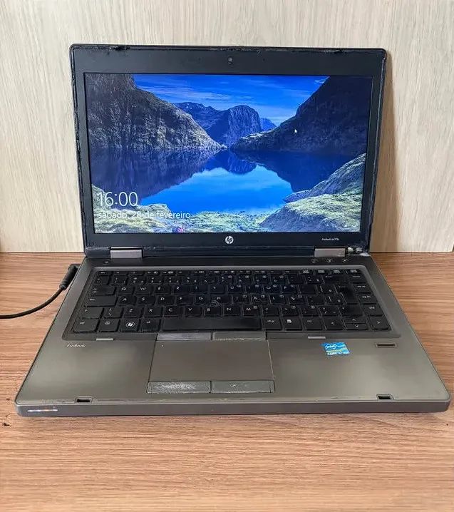 Notebook i7 com SSD rápido HP ProBook funcionando bem
