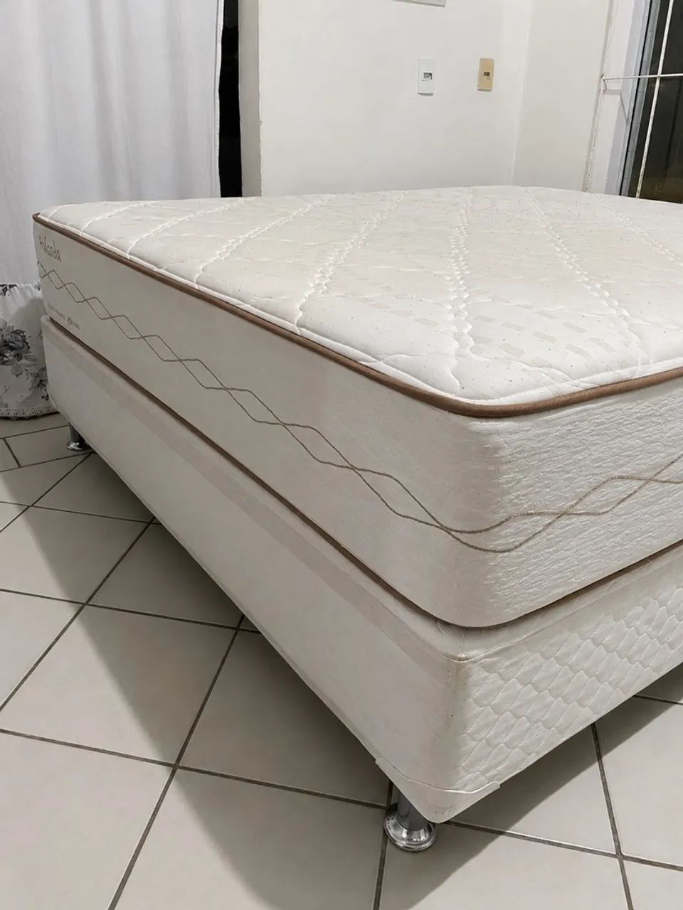 Cama box queen ótimo estado  - Foto 3