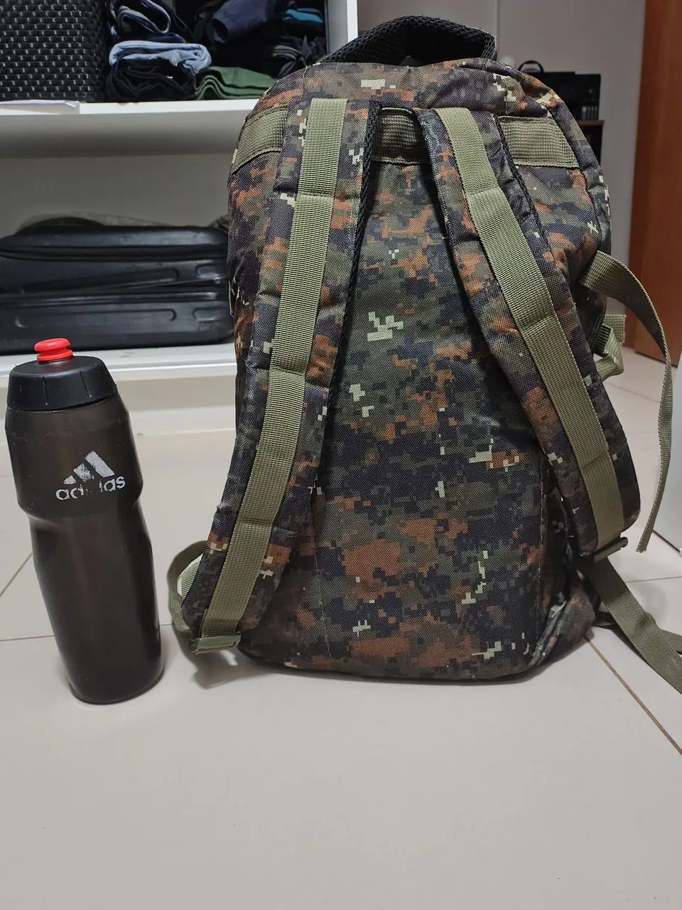 Mochila espaçosa do exercito - Foto 4