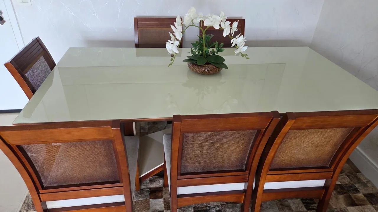 Mesa sala de jantar 2mx1m com 6 cadeiras - Foto 2
