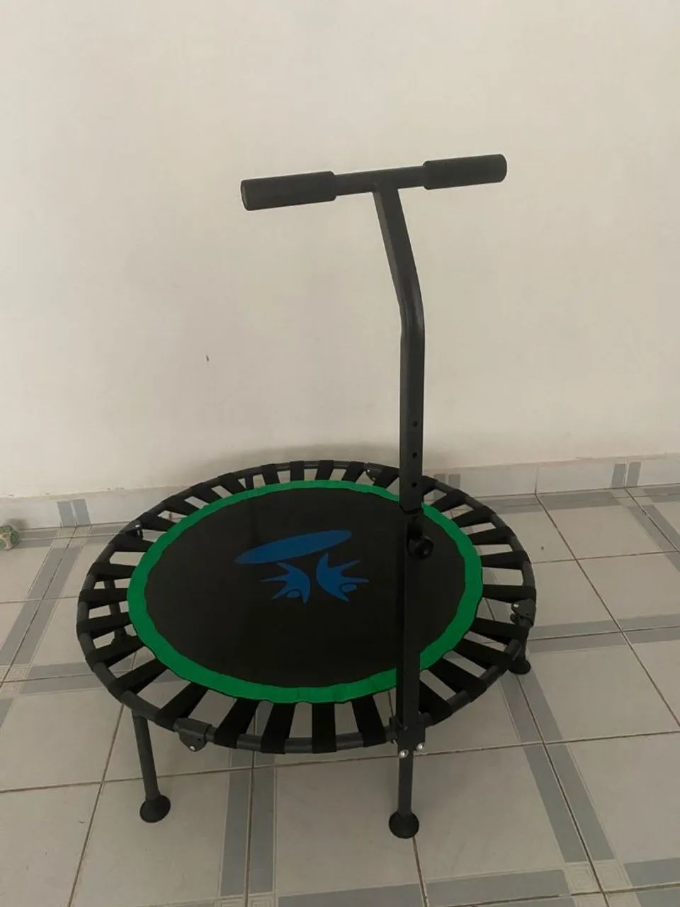 Cama elástica, jump academia.