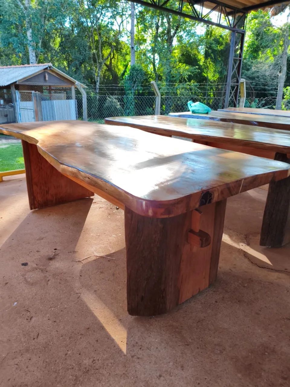 Mesa Rústica de Madeira de Lei Citriodora - 3,5 m x 0,90 m - Foto 3