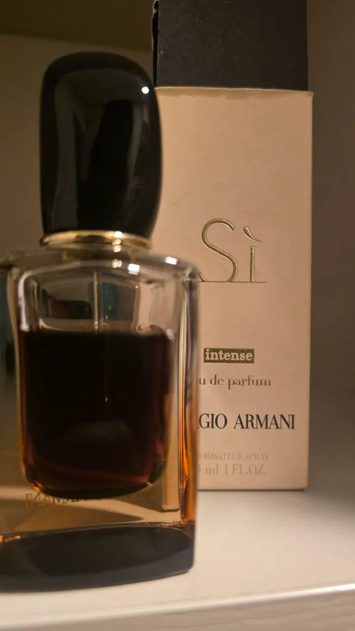 PERFUME SI INTENSE GIOGIO ARMANI 30ML USADO - Foto 2