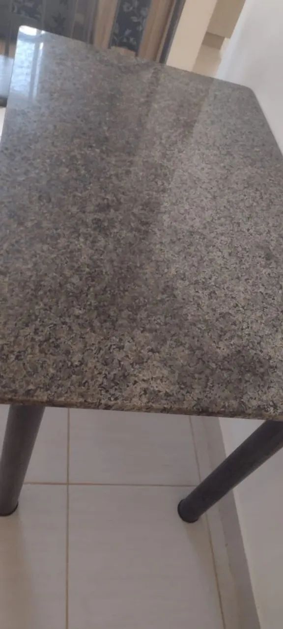Mesa tampo de granito com 4 cadeiras  - Foto 4