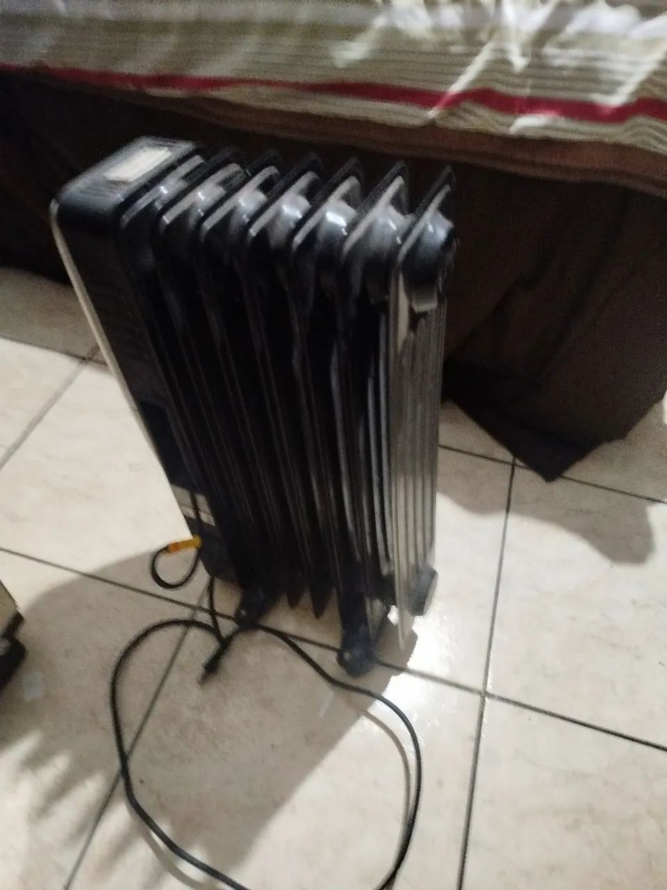 Aquecedor térmico a base de óleo  - Foto 2