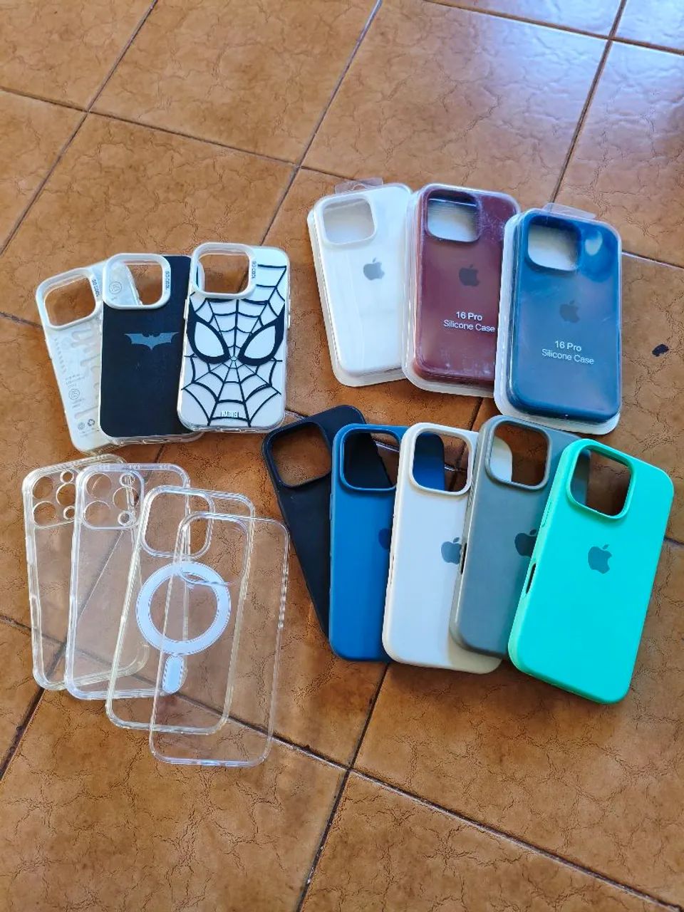 kit de 15 capas para iPhone 16 pro 