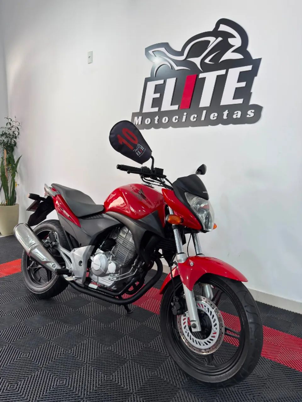 CB 300R 2010 VERMELHA  - Foto 4