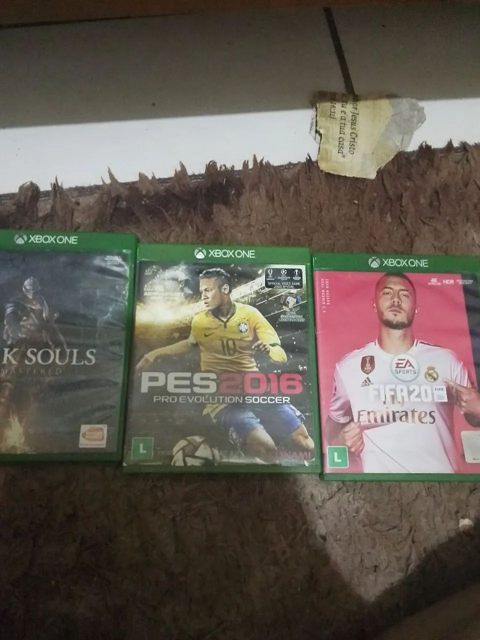 Troco em um ps4 com dois controles - Foto 2